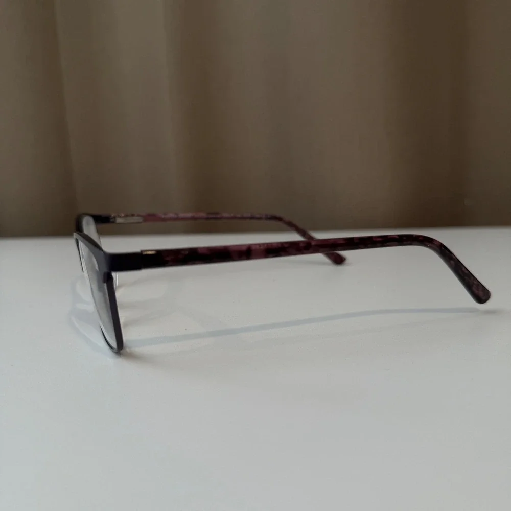 Foster Grant Design Optics Purple Rectangle Cat Eye Reading Glasses +2.00 LO0921
